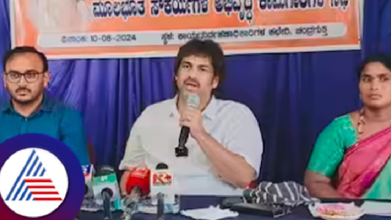 ರಾಜ್ಯಕ್ಕೆ ಮಾದರಿ ಕ್ಷೇತ್ರವನ್ನಾಗಿ ಚಂದ್ರಗುತ್ತಿ ಗ್ರಾಮ ಅಭಿವೃದ್ಧಿಪಡಿಸುವೆ: ಮಧು ಬಂಗಾರಪ್ಪ ರಾಜ್ಯಕ್ಕೆ ಮಾದರಿ ಕ್ಷೇತ್ರವನ್ನಾಗಿ ಚಂದ್ರಗುತ್ತಿ ಗ್ರಾಮ ಅಭಿವೃದ್ಧಿಪಡಿಸುವೆ: ಮಧು ಬಂಗಾರಪ್ಪ