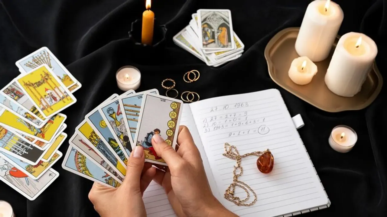 Your Weekly Tarot Reading: Predictions from August 26 to September 1, 2024