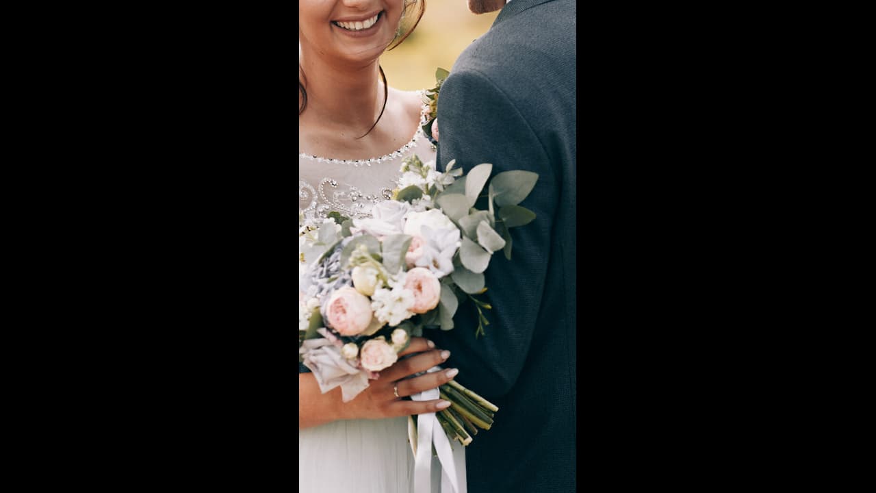 ఈ రాశుల అమ్మాయిలు.. ముసలోళ్ల ప్రేమలో పడిపోతారు..! ఈ రాశుల అమ్మాయిలు.. ముసలోళ్ల ప్రేమలో పడిపోతారు..!