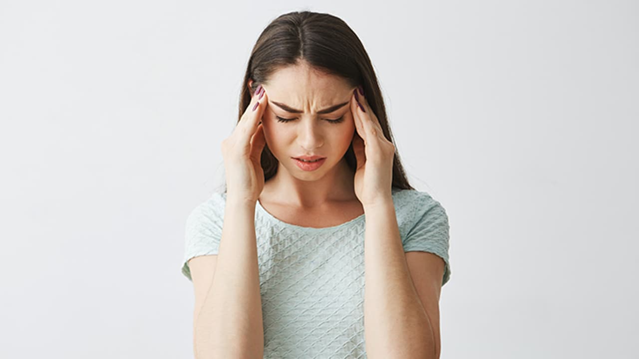 Health Tips : മൈഗ്രെയ്ൻ നിങ്ങളെ അലട്ടുന്നുണ്ടോ ? എങ്കിൽ ഇക്കാര്യങ്ങൾ ശ്രദ്ധിച്ചോളൂ Health Tips : മൈഗ്രെയ്ൻ നിങ്ങളെ അലട്ടുന്നുണ്ടോ ? എങ്കിൽ ഇക്കാര്യങ്ങൾ ശ്രദ്ധിച്ചോളൂ