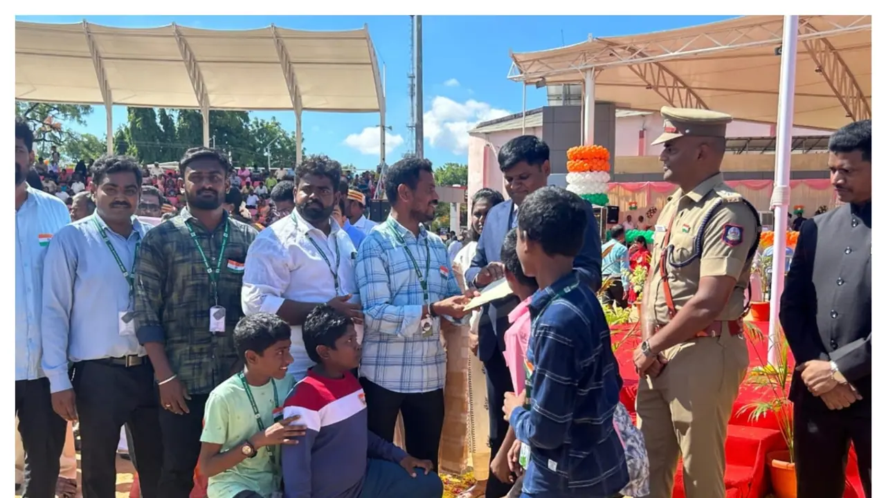 நீர்நிலை பாதுகாப்பில் தனித்துவம்; விஎம் சத்திரம் அமைப்பை கௌரவித்த நெல்லை ஆட்சியர்