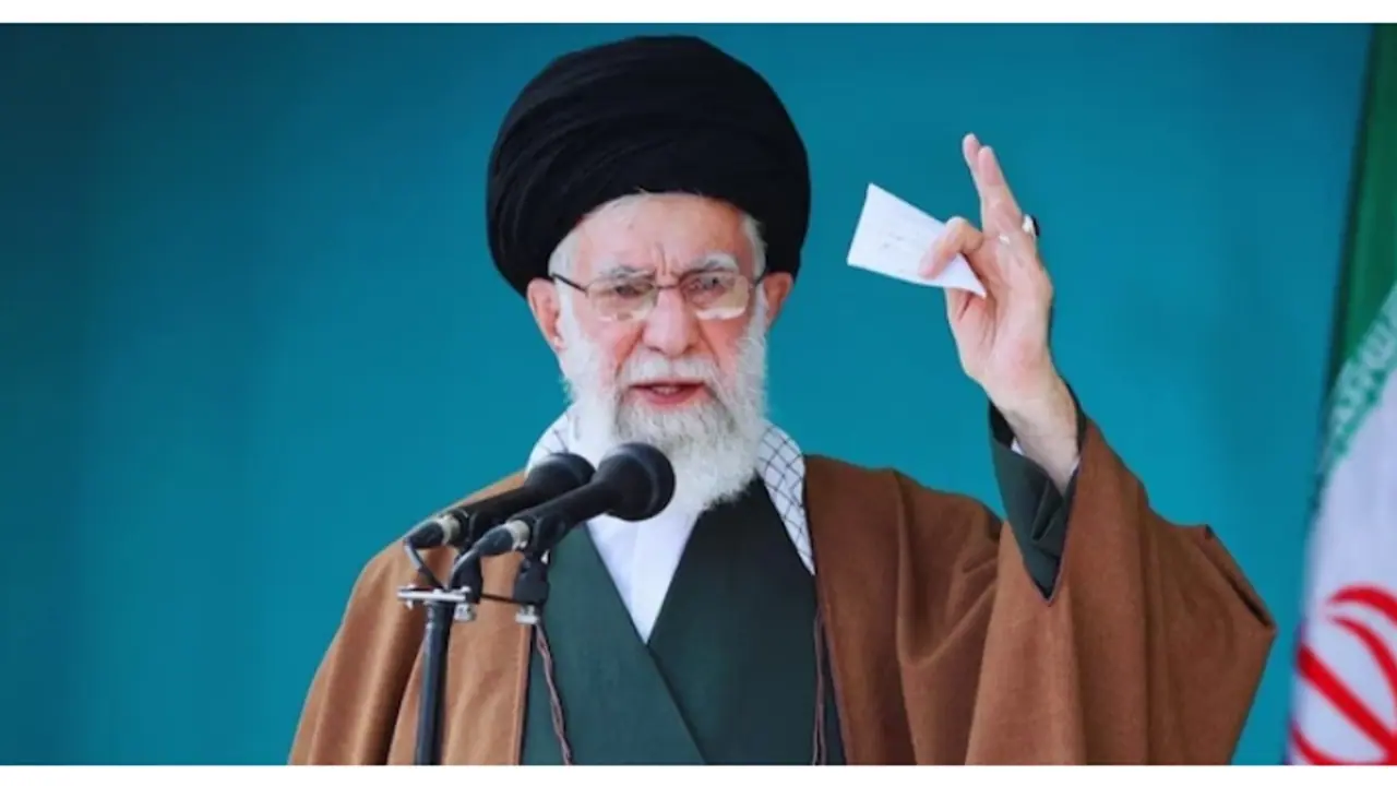 'ഇസ്രായേലിനെതിരെ വിട്ടുവീഴ്ച അരുത്, ദൈവ കോപമുണ്ടാകും'; തിരിച്ചടി ഉടൻ എന്ന മുന്നറിയിപ്പുമായി ആയത്തുള്ള ഖമേനി