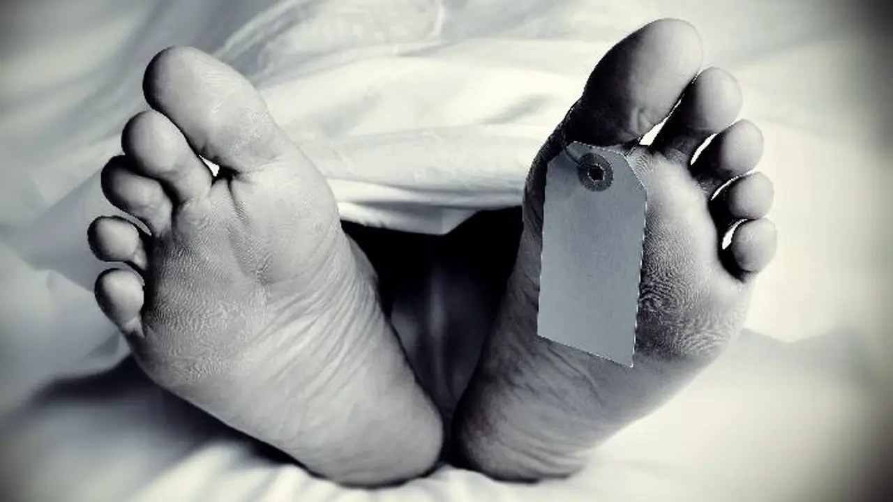 കിണർ വൃത്തിയാക്കുന്നതിനിടെ കുഴഞ്ഞുവീണ തൊഴിലാളിക്ക് ദാരുണാന്ത്യം; അപകടം ഡിസൽ പമ്പിൽ നിന്നുള്ള പുക ശ്വസിച്ച് കിണർ വൃത്തിയാക്കുന്നതിനിടെ കുഴഞ്ഞുവീണ തൊഴിലാളിക്ക് ദാരുണാന്ത്യം; അപകടം ഡിസൽ പമ്പിൽ നിന്നുള്ള പുക ശ്വസിച്ച്