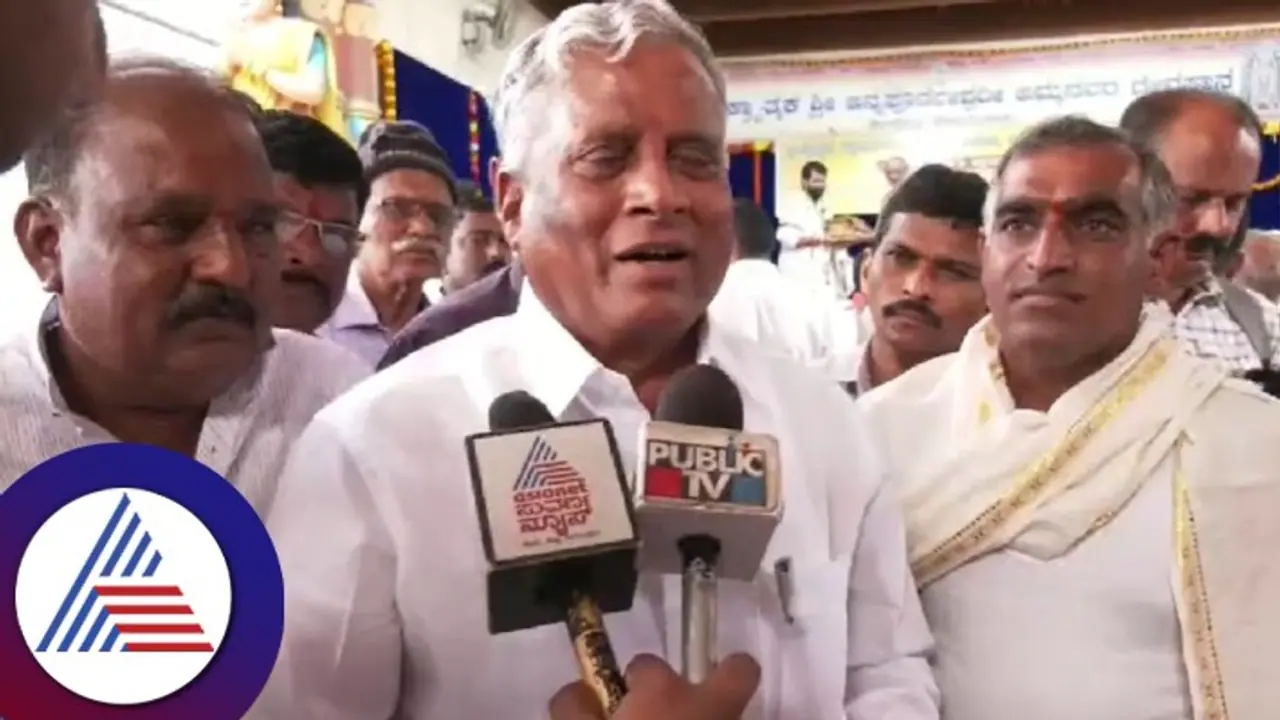 ಕೈಗಾರಿಕೆಗಳಲ್ಲಿ ಸ್ಥಳೀಯರಿಗೆ ಉದ್ಯೋಗಾವಕಾಶಕ್ಕೆ ಕ್ರಮ: ಕೇಂದ್ರ ಸಚಿವ ವಿ.ಸೋಮಣ್ಣ ಕೈಗಾರಿಕೆಗಳಲ್ಲಿ ಸ್ಥಳೀಯರಿಗೆ ಉದ್ಯೋಗಾವಕಾಶಕ್ಕೆ ಕ್ರಮ: ಕೇಂದ್ರ ಸಚಿವ ವಿ.ಸೋಮಣ್ಣ