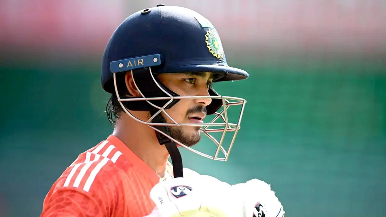 അവനുള്ളതിനാല്‍ ഇഷാൻ കിഷന്‍ ഇനി ടെസ്റ്റ് ടീമില്‍ ഇടം പ്രതീക്ഷിക്കേണ്ട; തുറന്നു പറഞ്ഞ് മുന്‍ താരം