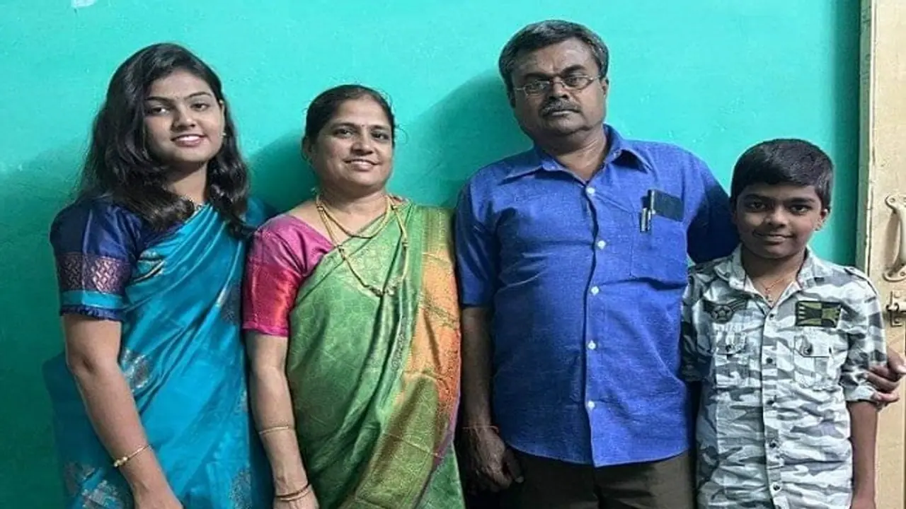 ಗದಗ: ಕೊಣ್ಣೂರು ಬಳಿ ಭೀಕರ ಅಪಘಾತ, ಒಂದೇ ಕುಟುಂಬದ ನಾಲ್ವರ ದುರ್ಮರಣ..! ಗದಗ: ಕೊಣ್ಣೂರು ಬಳಿ ಭೀಕರ ಅಪಘಾತ, ಒಂದೇ ಕುಟುಂಬದ ನಾಲ್ವರ ದುರ್ಮರಣ..!