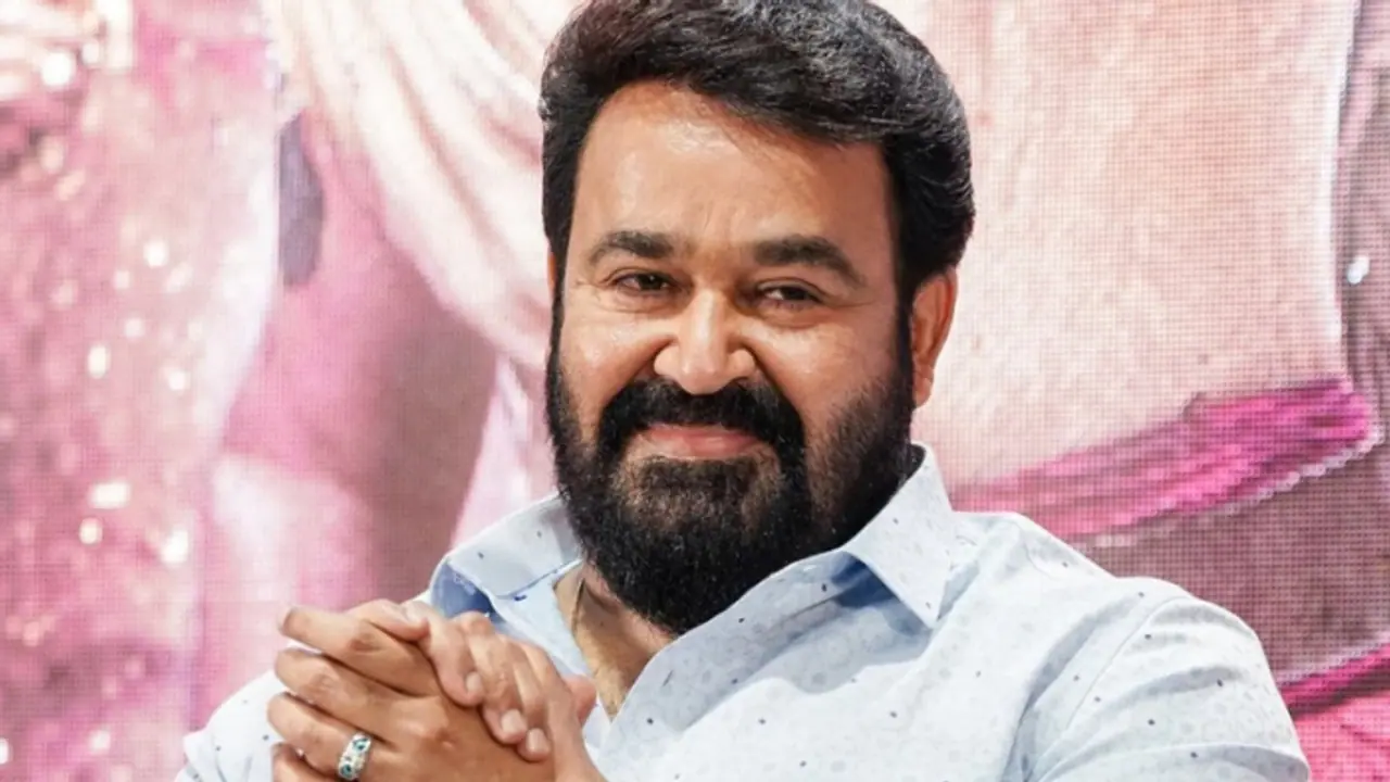 'ആടുതോമ' അങ്ങോട്ട് മാറി നിന്നോ ! നിർമാതാവും ഞെട്ടിക്കാണും ആ 'കോടി ക്ലബ്ബിൽ; റി റിലീസിൽ കസറിക്കയറി മോഹൻലാൽ