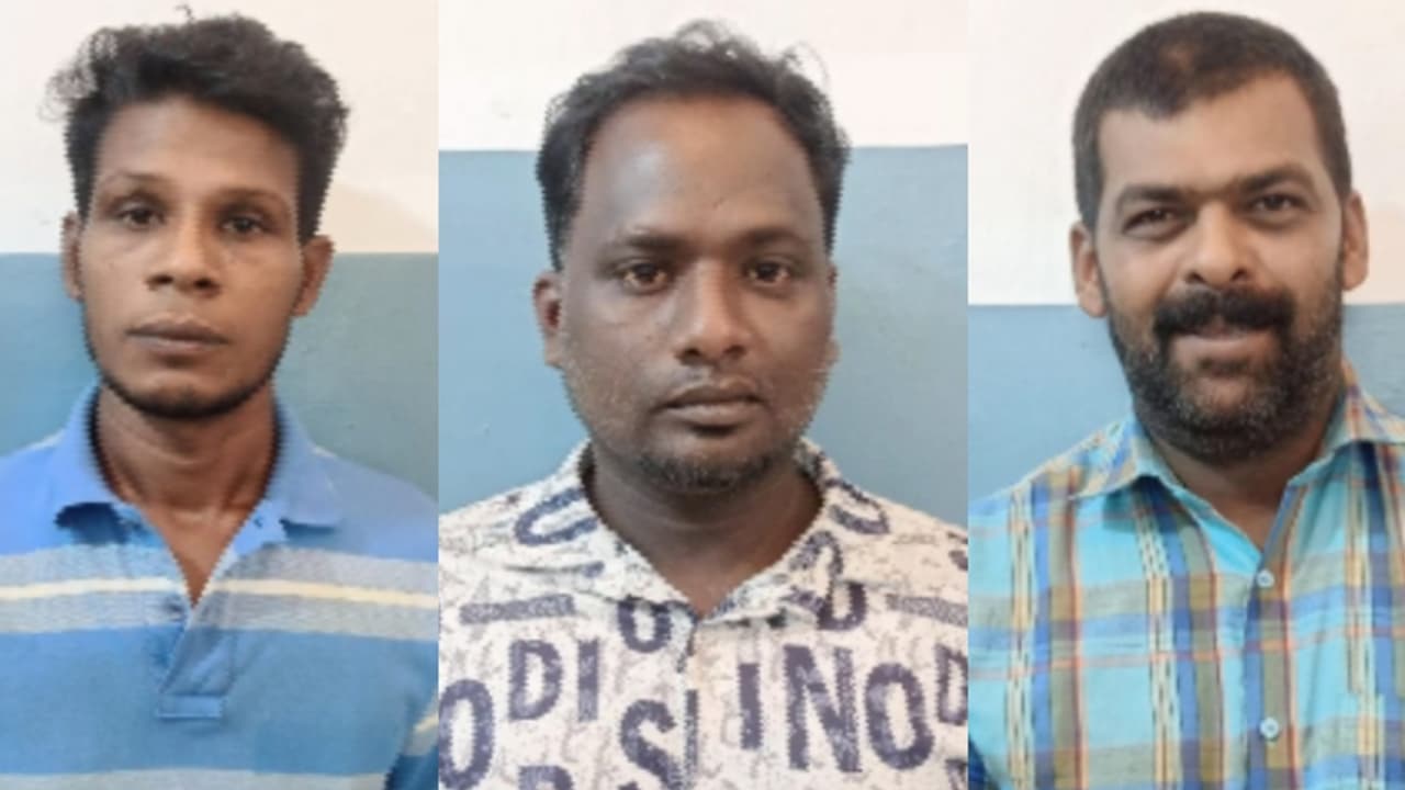 മലപ്പുറത്ത് റോഡരികില് നിര്ത്തിയിട്ട ഓട്ടോ മോഷ്ടിച്ച് വിറ്റ് മുങ്ങി, നിരവധി കേസുകളിൽ പ്രതികളായ 3 പേർ അറസ്റ്റി മലപ്പുറത്ത് റോഡരികില് നിര്ത്തിയിട്ട ഓട്ടോ മോഷ്ടിച്ച് വിറ്റ് മുങ്ങി, നിരവധി കേസുകളിൽ പ്രതികളായ 3 പേർ അറസ്റ്റി