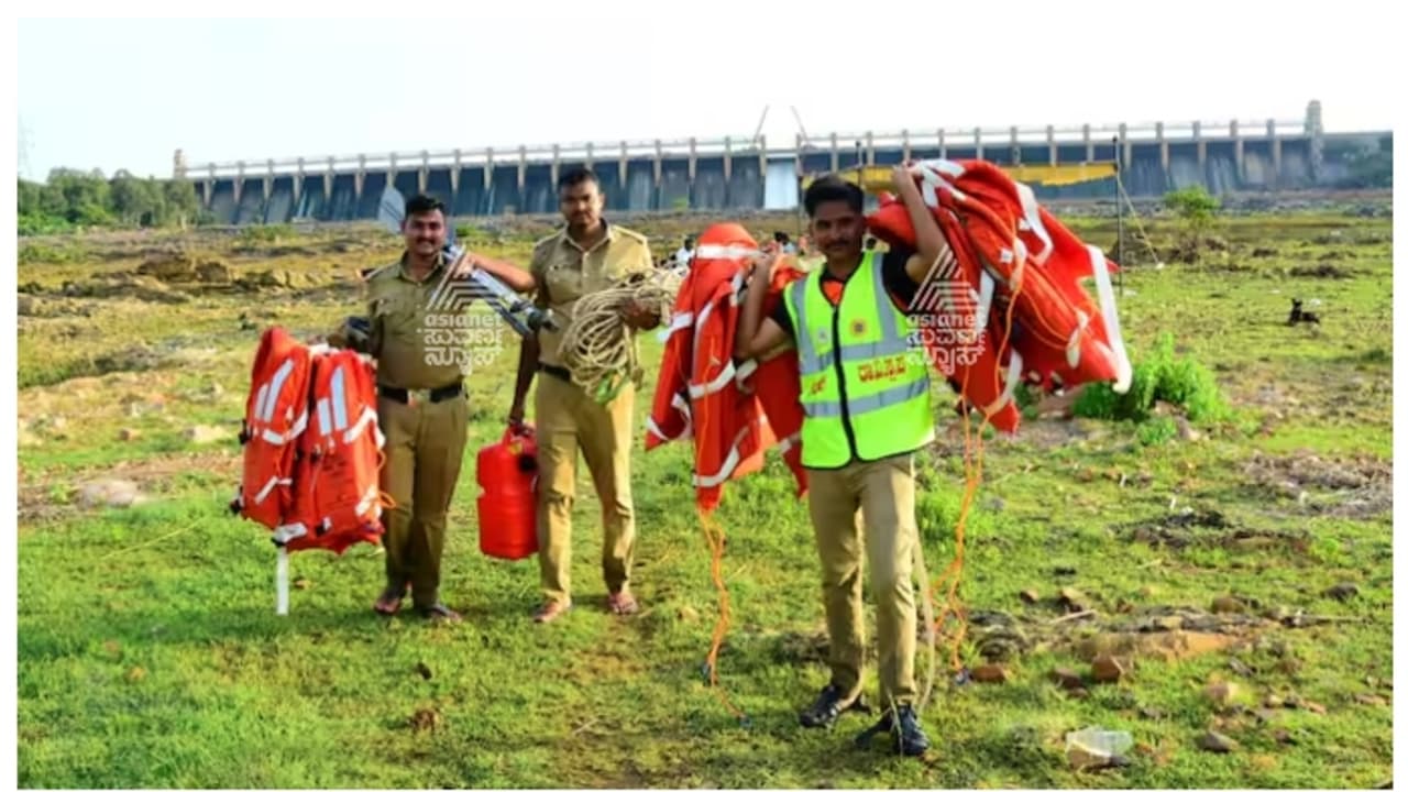 ಟಿಬಿ ಡ್ಯಾಂ ಪ್ರಾಧಿಕಾರದಲ್ಲಿ ಆಂಧ್ರದ್ದೇ ಪ್ರಾಬಲ್ಯ, ಕಾಯಂ ಅಧಿಕಾರಿ ನೇಮಕಕ್ಕೆ ರಾಜ್ಯ ಸರ್ಕಾರ ಧ್ವನಿ ಎತ್ತಲಿ ಟಿಬಿ ಡ್ಯಾಂ ಪ್ರಾಧಿಕಾರದಲ್ಲಿ ಆಂಧ್ರದ್ದೇ ಪ್ರಾಬಲ್ಯ, ಕಾಯಂ ಅಧಿಕಾರಿ ನೇಮಕಕ್ಕೆ ರಾಜ್ಯ ಸರ್ಕಾರ ಧ್ವನಿ ಎತ್ತಲಿ