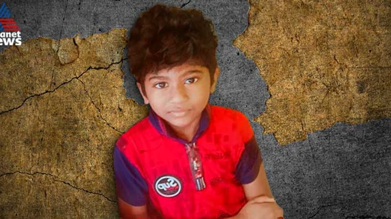 പൊറോട്ടയും ബീഫും കഴിച്ചതിന് പിന്നാലെ വയറുവേദന, ചികിത്സയിലായിരുന്ന 8 വയസുകാരൻ മരിച്ചു; ഹോട്ടൽ പൂട്ടിച്ചു