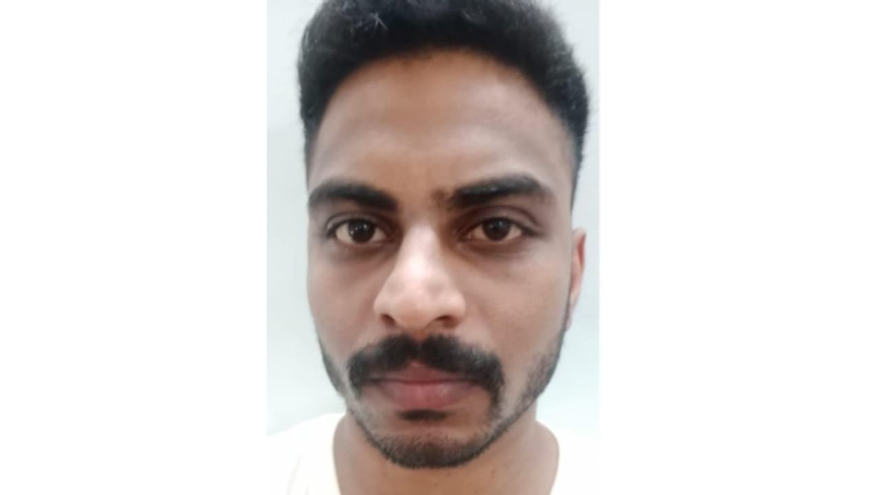 ബാറിൽ നിന്നും 85000 രൂപ മോഷ്ടിച്ച്, പുറത്തിറങ്ങി ബൈക്കിൽ ലിഫ്റ്റ് ചോദിച്ച് കടന്നു കളഞ്ഞ യുവാവ് പിടിയിൽ