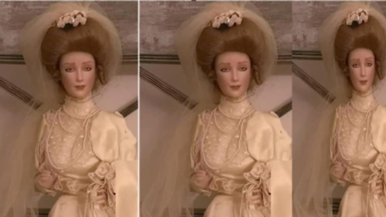 ಇದು ವಿಶ್ವದ ಭಯಾನಕ ಪಿಶಾಚಿ ಗೊಂಬೆ, ಮ್ಯೂಸಿಯಂನಲ್ಲಿದ್ದರೂ 17 ಪುರುಷರ ಮೇಲೆ ಮಾಡಿದೆ ದಾಳಿ! ಇದು ವಿಶ್ವದ ಭಯಾನಕ ಪಿಶಾಚಿ ಗೊಂಬೆ, ಮ್ಯೂಸಿಯಂನಲ್ಲಿದ್ದರೂ 17 ಪುರುಷರ ಮೇಲೆ ಮಾಡಿದೆ ದಾಳಿ!