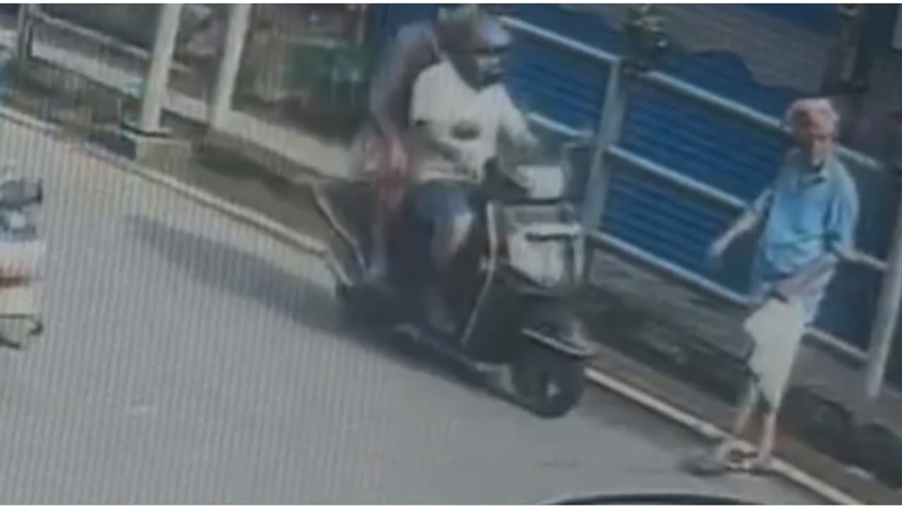 പട്ടാപകലായിട്ടും ആരും കണ്ടില്ല, നിലതെറ്റി വീണ മുഹമ്മദ് ആരോടും പറഞ്ഞുമില്ല, പക്ഷേ എല്ലാം സിസിടിവിയിൽ തെളിഞ്ഞു