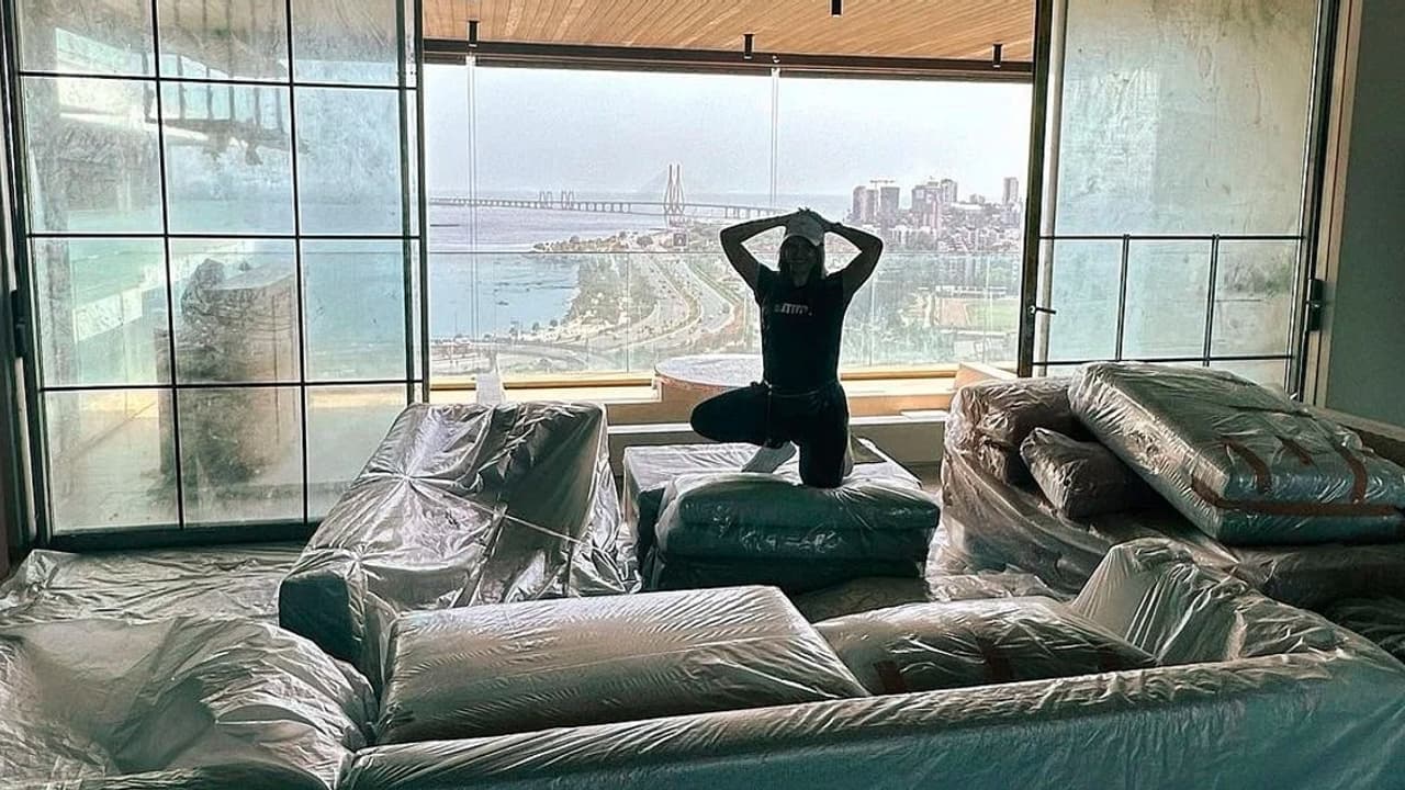 విలాసవంతమైన ఇల్లు అమ్మేస్తున్న స్టార్ హీరోయిన్.. పెళ్ళైన కొన్ని రోజులకే ఇలా, ఏం జరిగింది ? విలాసవంతమైన ఇల్లు అమ్మేస్తున్న స్టార్ హీరోయిన్.. పెళ్ళైన కొన్ని రోజులకే ఇలా, ఏం జరిగింది ?