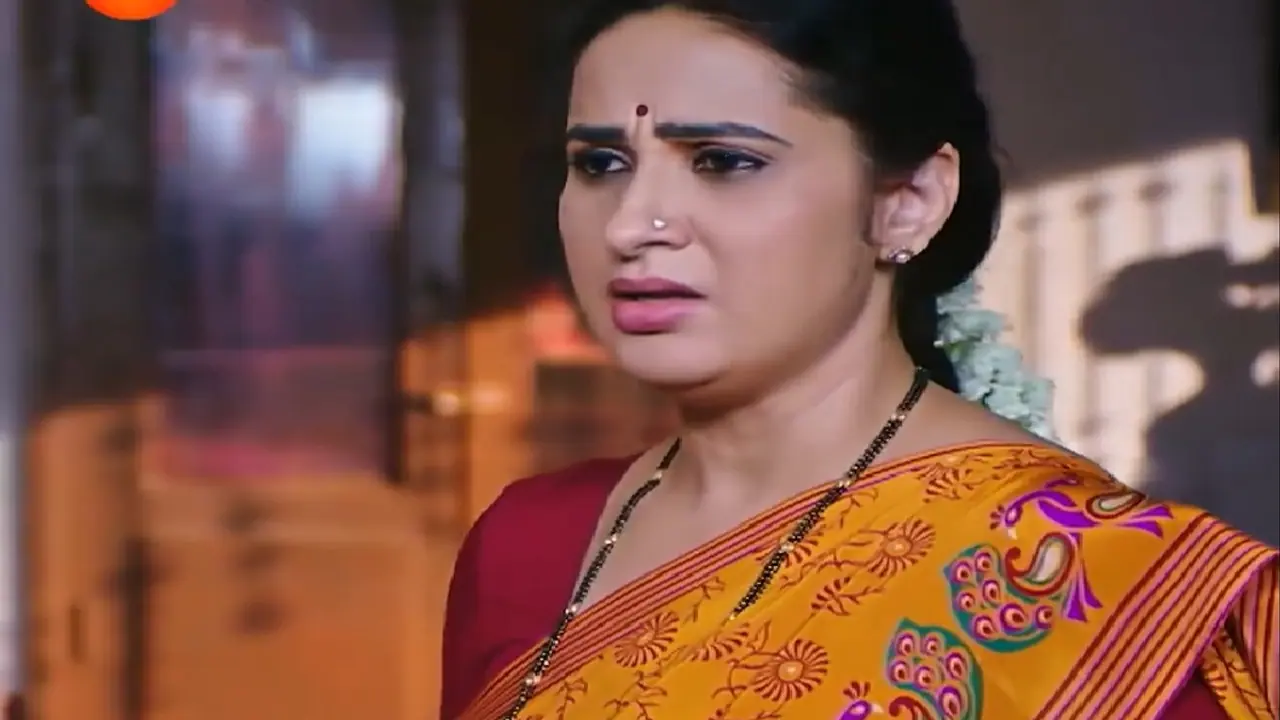 ಲಕ್ಷ್ಮೀ ನಿವಾಸ: ದುಡ್ಡು ಕೊಡಲು ಬಂದ ಚೆಲುವಿಗೆ ಹೀಗೆ ಹೇಳೋದಾ ವೀಣಕ್ಕ? 