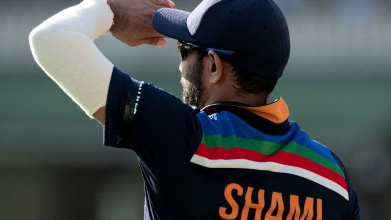 അമ്പരപ്പിക്കുന്ന ലുക്കില്‍ മേക്കോവറുമായി മുഹമ്മദ് ഷമി, കണ്ടാല്‍ 20കാരനെ പോലെയുണ്ടെന്ന് ആരാധകർ