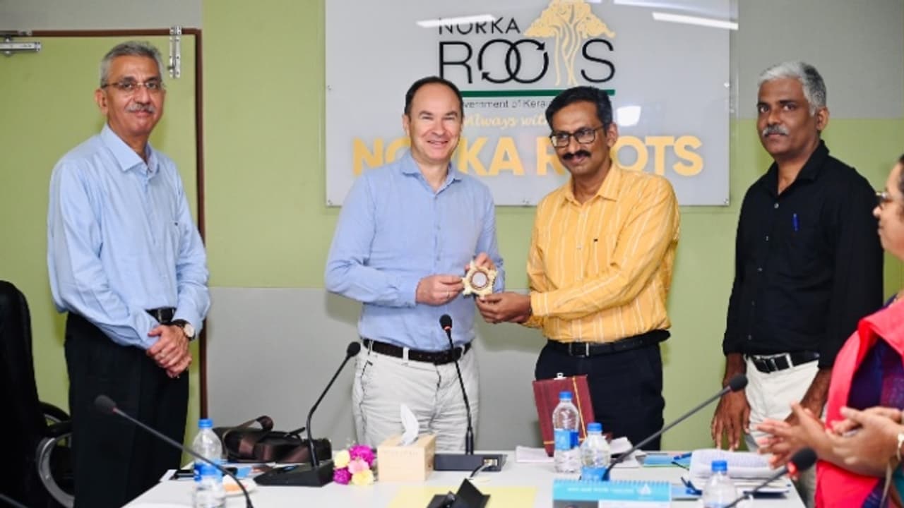 ഓസ്ട്രിയയിൽ ജോലി തേടുന്ന മലയാളികൾക്ക് സുവർണാവസരം; ട്രിപ്പിൾ വിൻ മാതൃകയിൽ സാധ്യതകൾ പരിശോധിക്കുന്നു ഓസ്ട്രിയയിൽ ജോലി തേടുന്ന മലയാളികൾക്ക് സുവർണാവസരം; ട്രിപ്പിൾ വിൻ മാതൃകയിൽ സാധ്യതകൾ പരിശോധിക്കുന്നു