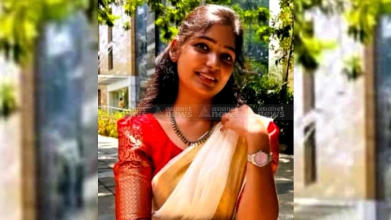 പാലക്കാട് പനി ബാധിച്ച് യുവതി മരിച്ചു