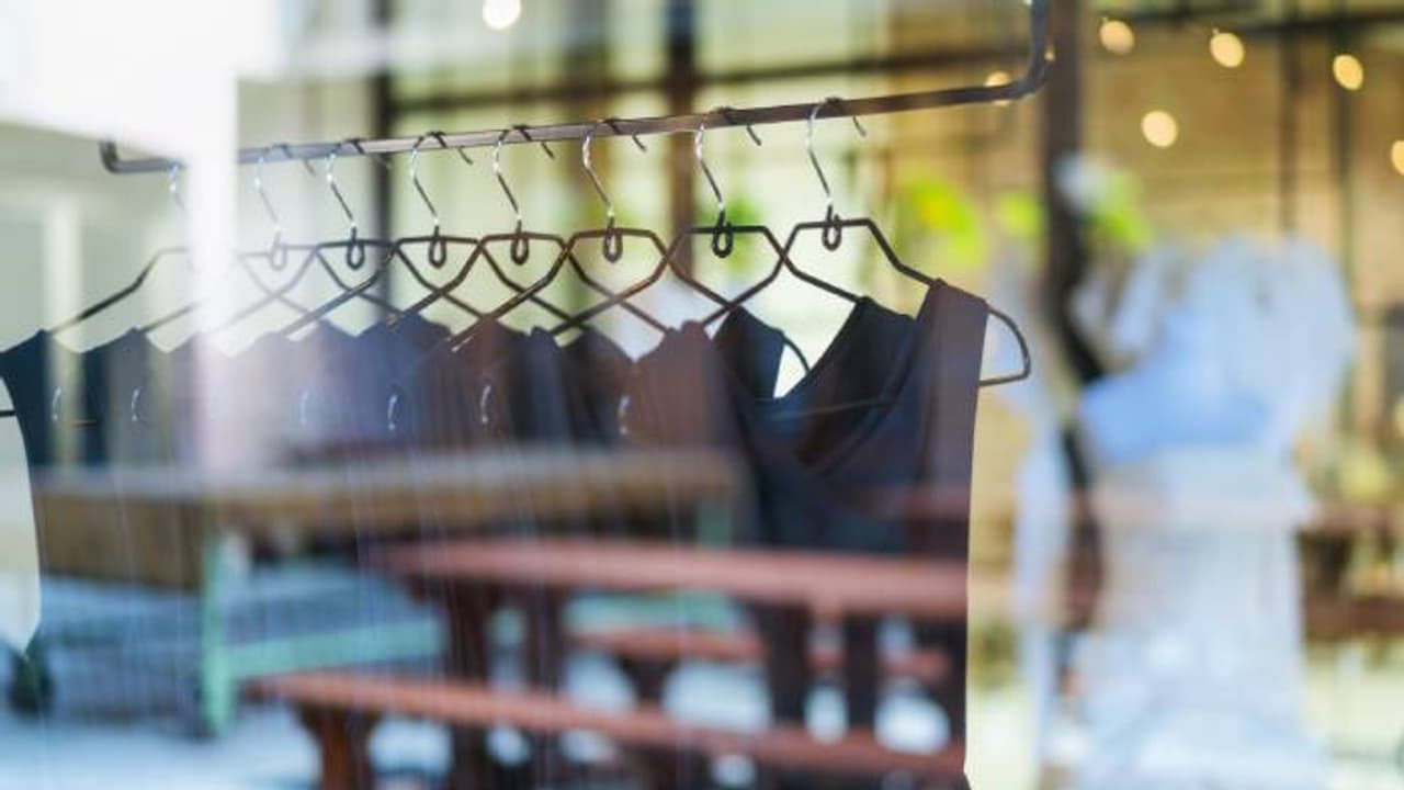 68.5 ലക്ഷം രൂപ നോട്ടായി എണ്ണിച്ച് യുവതി, 'ഈ നൂറ്റാണ്ടിലെ ഏറ്റവും മികച്ച പ്രതികാരം' എന്ന് സോഷ്യൽ മീഡിയ 68.5 ലക്ഷം രൂപ നോട്ടായി എണ്ണിച്ച് യുവതി, 'ഈ നൂറ്റാണ്ടിലെ ഏറ്റവും മികച്ച പ്രതികാരം' എന്ന് സോഷ്യൽ മീഡിയ