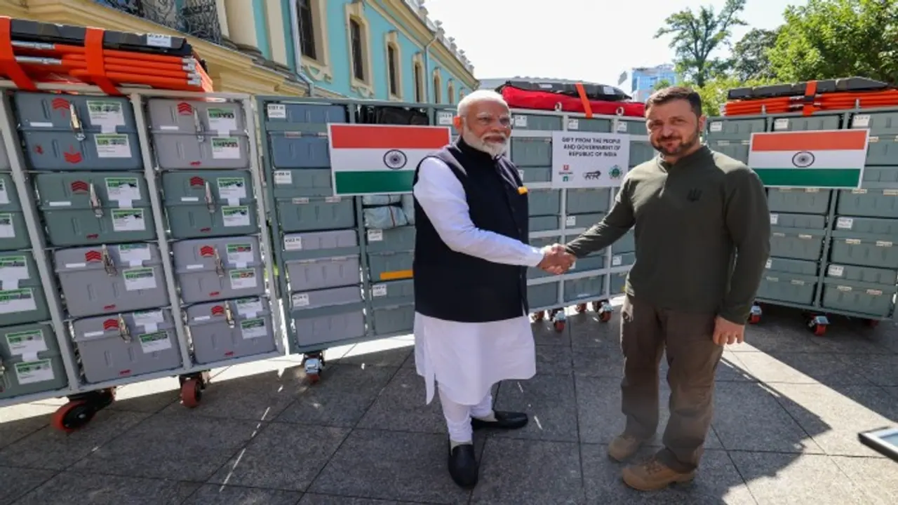 BHISHM gift to Ukraine | உக்ரைனுக்கு மருத்துவ உதவிப் பெட்டிகளை வழங்கிய பிரதமர் மோடி! BHISHM gift to Ukraine | உக்ரைனுக்கு மருத்துவ உதவிப் பெட்டிகளை வழங்கிய பிரதமர் மோடி!