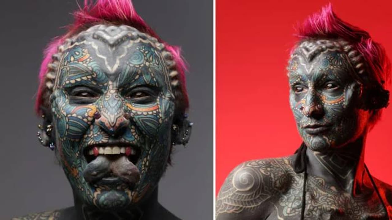 കണ്ണിലും തലയിലും ജനനേന്ദ്രിയത്തിലും വരെ ടാറ്റൂ, ലോക റെക്കോർഡ് സ്വന്തമാക്കി മുൻ ആർമി മെഡിക്കൽ സർവീസ് ഓഫീസർ കണ്ണിലും തലയിലും ജനനേന്ദ്രിയത്തിലും വരെ ടാറ്റൂ, ലോക റെക്കോർഡ് സ്വന്തമാക്കി മുൻ ആർമി മെഡിക്കൽ സർവീസ് ഓഫീസർ