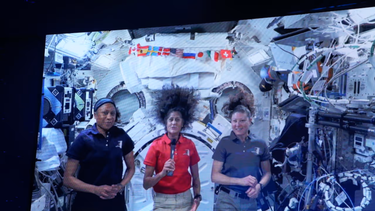 Astronauts stranded since June 6th