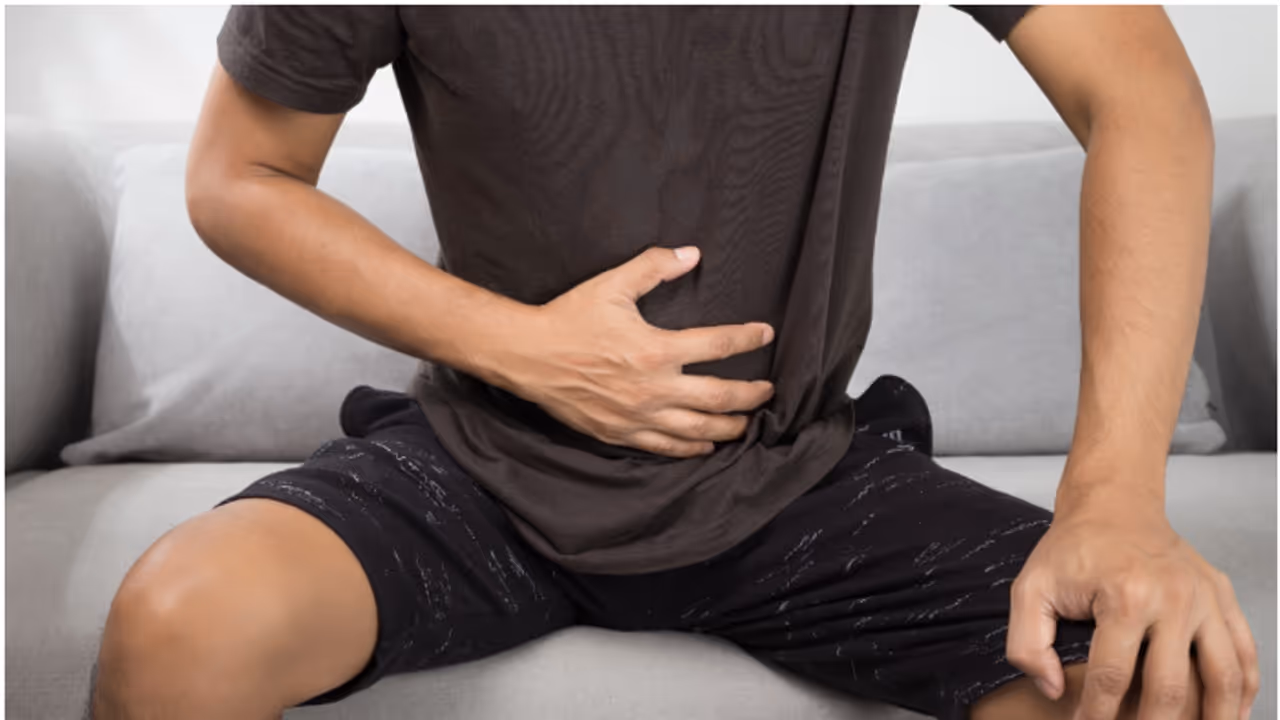 യുവാക്കൾക്കിടയിൽ കോളൻ ക്യാൻസർ കൂടുന്നു; ഈ 5 സൂചനകൾ അവഗണിക്കരുത്... യുവാക്കൾക്കിടയിൽ കോളൻ ക്യാൻസർ കൂടുന്നു; ഈ 5 സൂചനകൾ അവഗണിക്കരുത്...