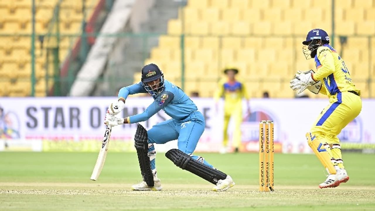 ಮಹಾರಾಜ ಟ್ರೋಫಿ: ಮೈಸೂರು ವಾರಿಯರ್ಸ್‌ ಸವಾಲು ಗೆದ್ದ ಗುಲ್ಬರ್ಗಾ