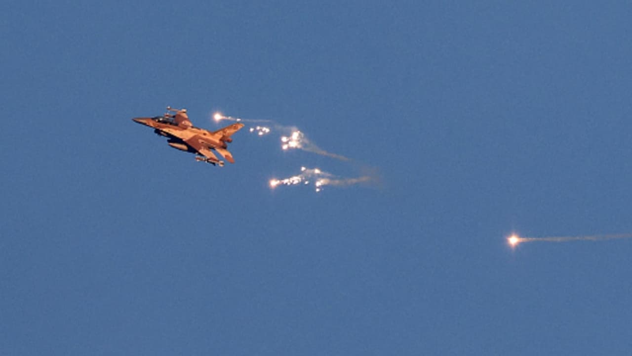 'ഒരു ലക്ഷ്യവും വിദൂരമല്ല'; ഹിസ്ബുല്ലയ്ക്ക് പിന്നാലെ ഹൂതികളെ ആക്രമിച്ച് ഇസ്രായേൽ, 4 മരണം