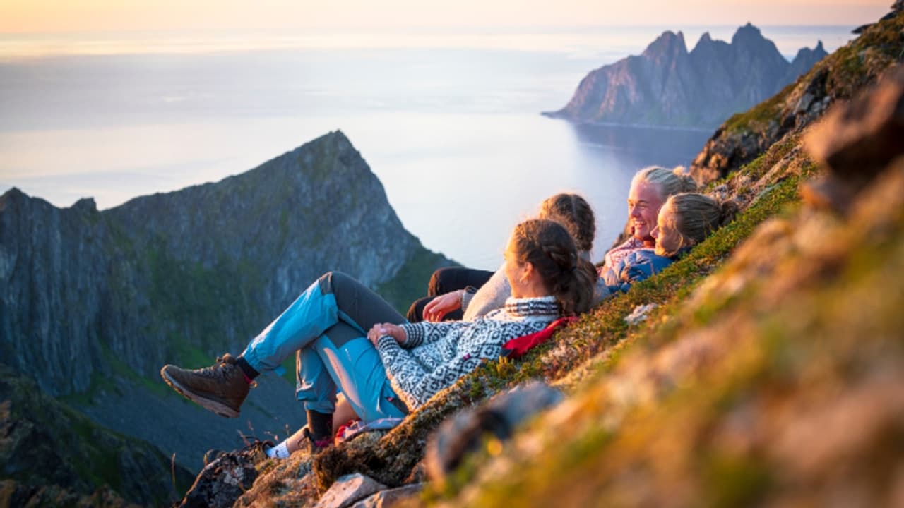 ഓണാവധി പൊളിക്കാം! ഇതാ സെപ്റ്റംബറിൽ സന്ദർശിക്കാൻ പറ്റിയ സ്ഥലങ്ങൾ ഓണാവധി പൊളിക്കാം! ഇതാ സെപ്റ്റംബറിൽ സന്ദർശിക്കാൻ പറ്റിയ സ്ഥലങ്ങൾ
