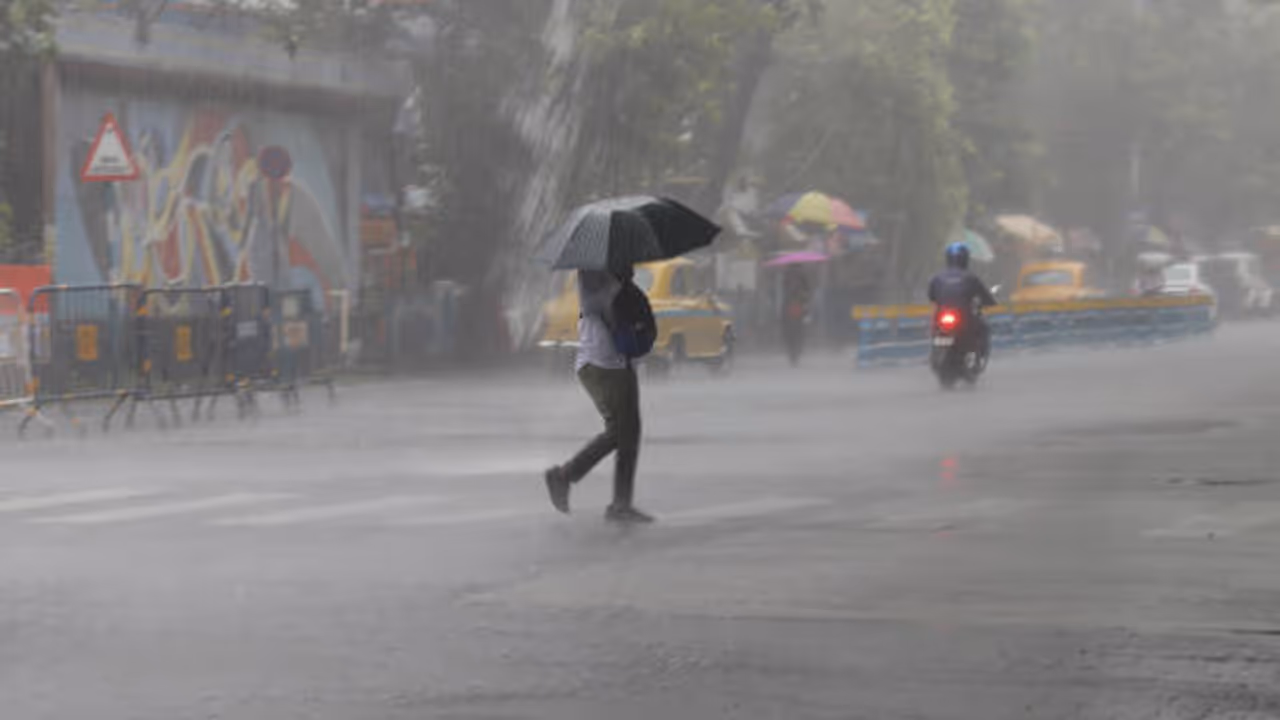 IMD warns of severe weather: Heavy rainfall predicted for MP, Rajasthan, Gujarat, Maharashtra, Goa