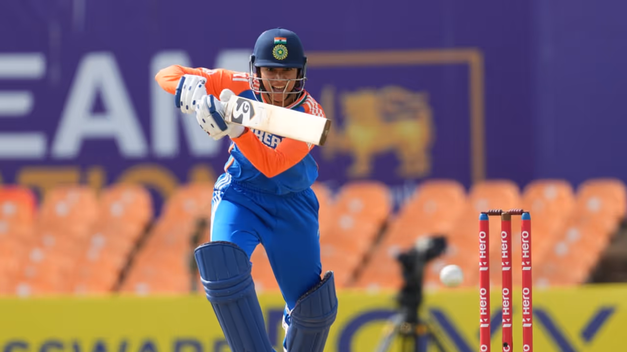 Adelaide Strikers sign Indian star Smriti Mandhana for WBBL; Tahlia McGrath, Megan Schutt express excitement Adelaide Strikers sign Indian star Smriti Mandhana for WBBL; Tahlia McGrath, Megan Schutt express excitement