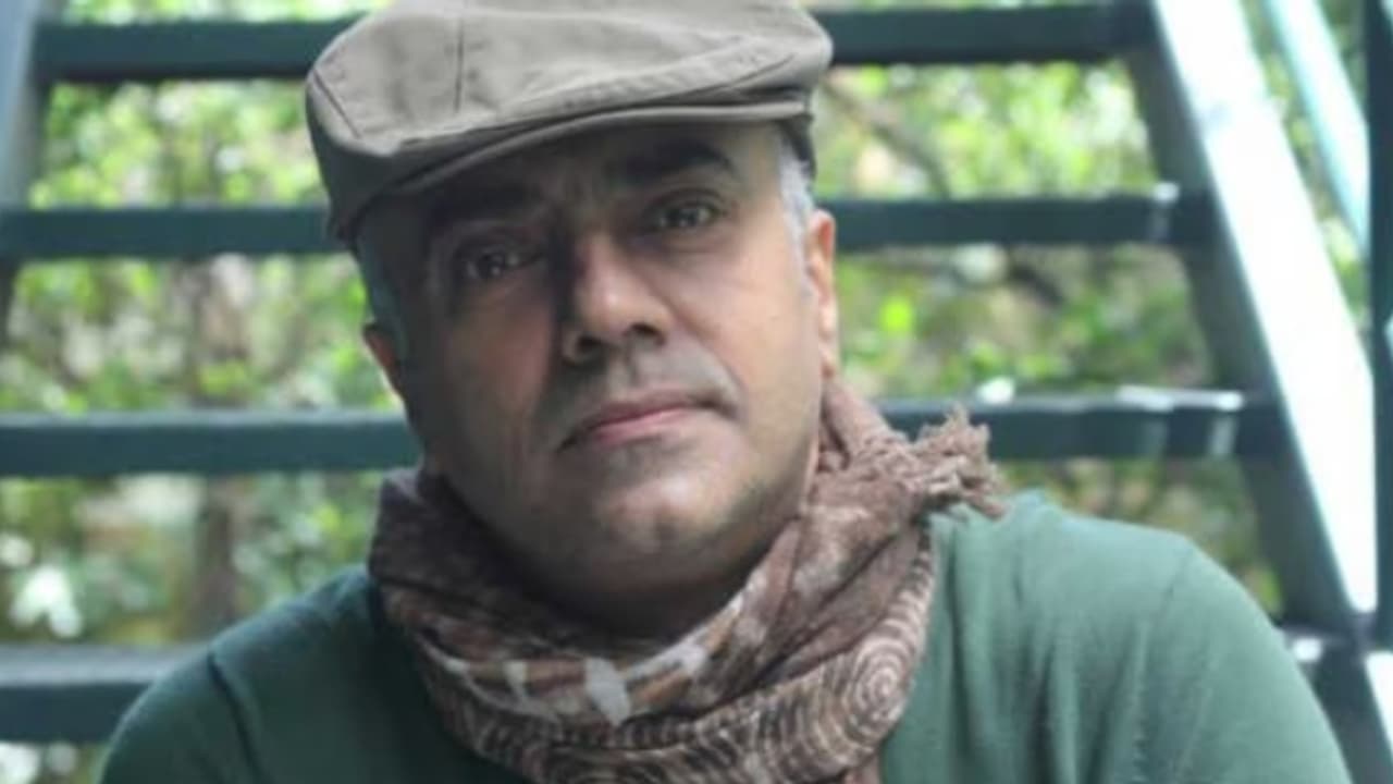 'അഭിനേതാക്കളെ ചൂഷണം ചെയ്യുന്നു നിർമ്മാതാവിനെതിരെ നിന്നാല് ജോലിയും പോകും': തുറന്ന് പറഞ്ഞ് രജിത് കപൂർ 'അഭിനേതാക്കളെ ചൂഷണം ചെയ്യുന്നു നിർമ്മാതാവിനെതിരെ നിന്നാല് ജോലിയും പോകും': തുറന്ന് പറഞ്ഞ് രജിത് കപൂർ