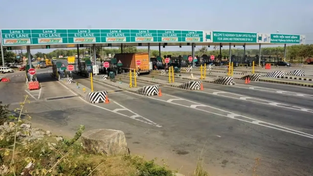 टोल टैक्स में 100% छूट, जानें कौन से वाहन और लोग हैं इस सुविधा के हकदार!