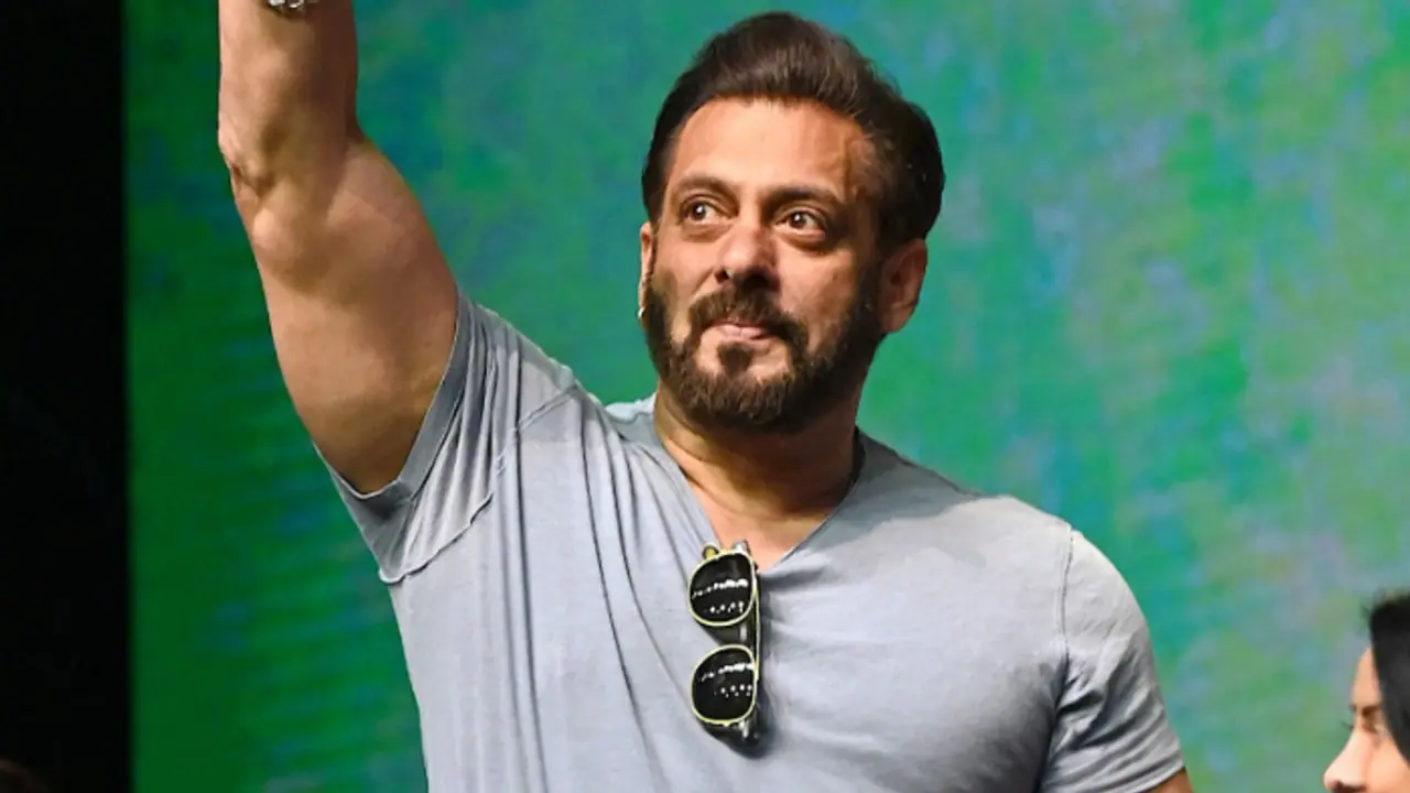 Salman Khan leaves fans worried after THIS video goes viral, 'Our hero is...'