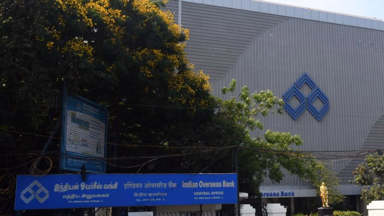 இந்தியன் ஓவர்சீஸ் வங்கியில் 550 காலி பணியிடங்கள்!தமிழகத்திற்கு எத்தனை இடங்கள் தெரியுமா? இந்தியன் ஓவர்சீஸ் வங்கியில் 550 காலி பணியிடங்கள்!தமிழகத்திற்கு எத்தனை இடங்கள் தெரியுமா?