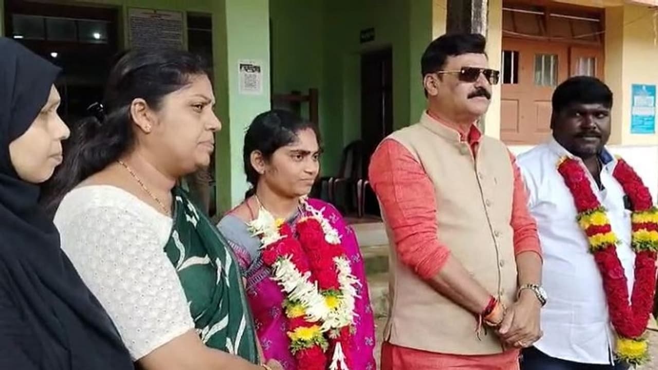 ಶಿವಮೊಗ್ಗ: ಹೊಸನಗರ ಹೊಸನಗರ ಪಟ್ಟಣ ಪಂಚಾಯತ್ನಲ್ಲಿ ಬಿಜೆಪಿ ಜೆಡಿಎಸ್ಗೆ ಮುಖಭಂಗ, ಕಾಂಗ್ರೆಸ್ಗೆ ಅಧಿಕಾರ..! ಶಿವಮೊಗ್ಗ: ಹೊಸನಗರ ಹೊಸನಗರ ಪಟ್ಟಣ ಪಂಚಾಯತ್ನಲ್ಲಿ ಬಿಜೆಪಿ ಜೆಡಿಎಸ್ಗೆ ಮುಖಭಂಗ, ಕಾಂಗ್ರೆಸ್ಗೆ ಅಧಿಕಾರ..!