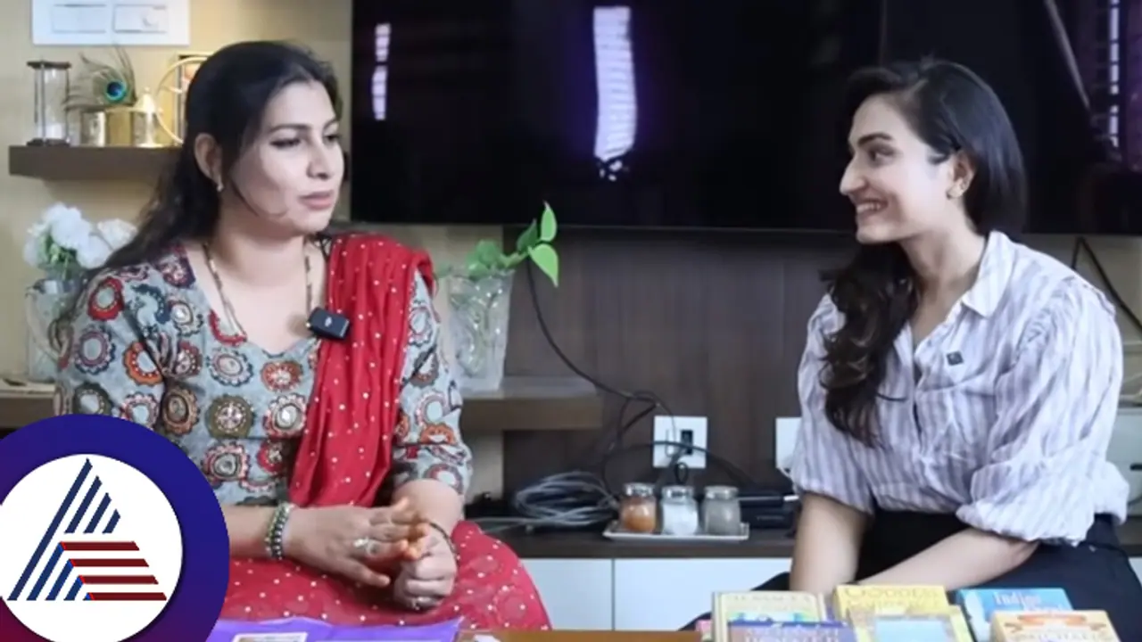 ಸೀತಾರಾಮ ಸೀತಾ ಮದ್ವೆ ಯಾವಾಗ? ಹುಡುಗ ಯಾರು? ಸಂಪೂರ್ಣ ಡಿಟೇಲ್ಸ್ ಕೊಟ್ಟ ನಟಿ ವೈಷ್ಣವಿ ಗೌಡ ಸೀತಾರಾಮ ಸೀತಾ ಮದ್ವೆ ಯಾವಾಗ? ಹುಡುಗ ಯಾರು? ಸಂಪೂರ್ಣ ಡಿಟೇಲ್ಸ್ ಕೊಟ್ಟ ನಟಿ ವೈಷ್ಣವಿ ಗೌಡ