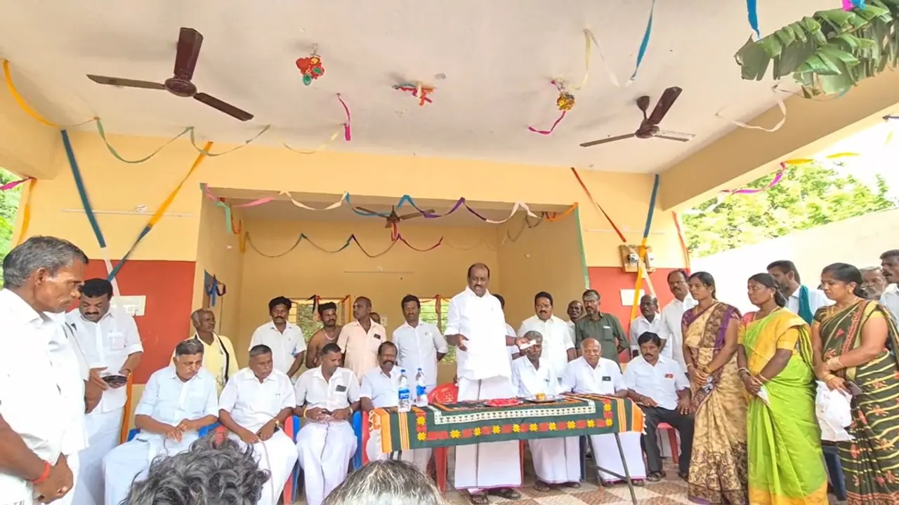 மின்சாரத்துறை அமைச்சருக்கேவா இப்படி? அடுத்தடுத்து கட்டான மின்சாரம்; கடுப்பான முன்னாள் அமைச்சர்