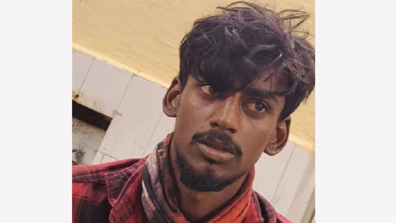 ಪ್ರೀತಿ ನಿರಾಕರಿಸಿದ ಮಂಗಳಮುಖಿಗೆ ಚಾಕುವಿನಿಂದ ಇರಿದ ಯುವಕ ಪೊಲೀಸರ ವಶ ಪ್ರೀತಿ ನಿರಾಕರಿಸಿದ ಮಂಗಳಮುಖಿಗೆ ಚಾಕುವಿನಿಂದ ಇರಿದ ಯುವಕ ಪೊಲೀಸರ ವಶ