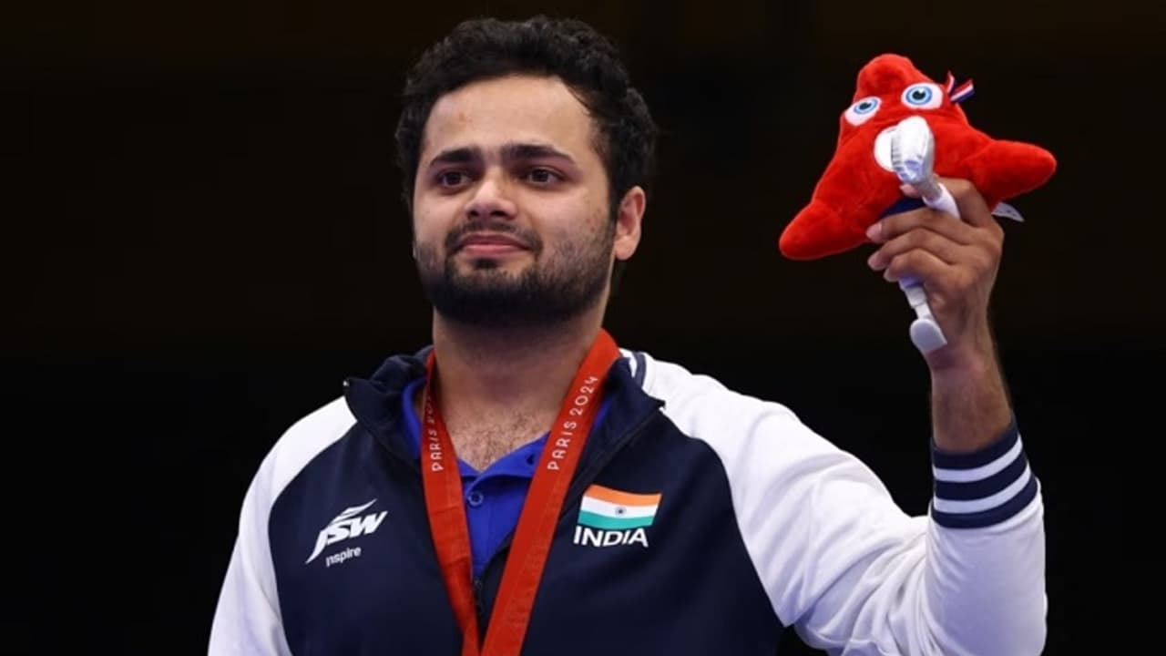 Paris Paralympics 2024: चार मेडल जीतकर चमके भारत के सितारे, कौन हैं शूटिंग दौड़ में कमाल करने वाले ये प्लेयर्स Paris Paralympics 2024: चार मेडल जीतकर चमके भारत के सितारे, कौन हैं शूटिंग दौड़ में कमाल करने वाले ये प्लेयर्स