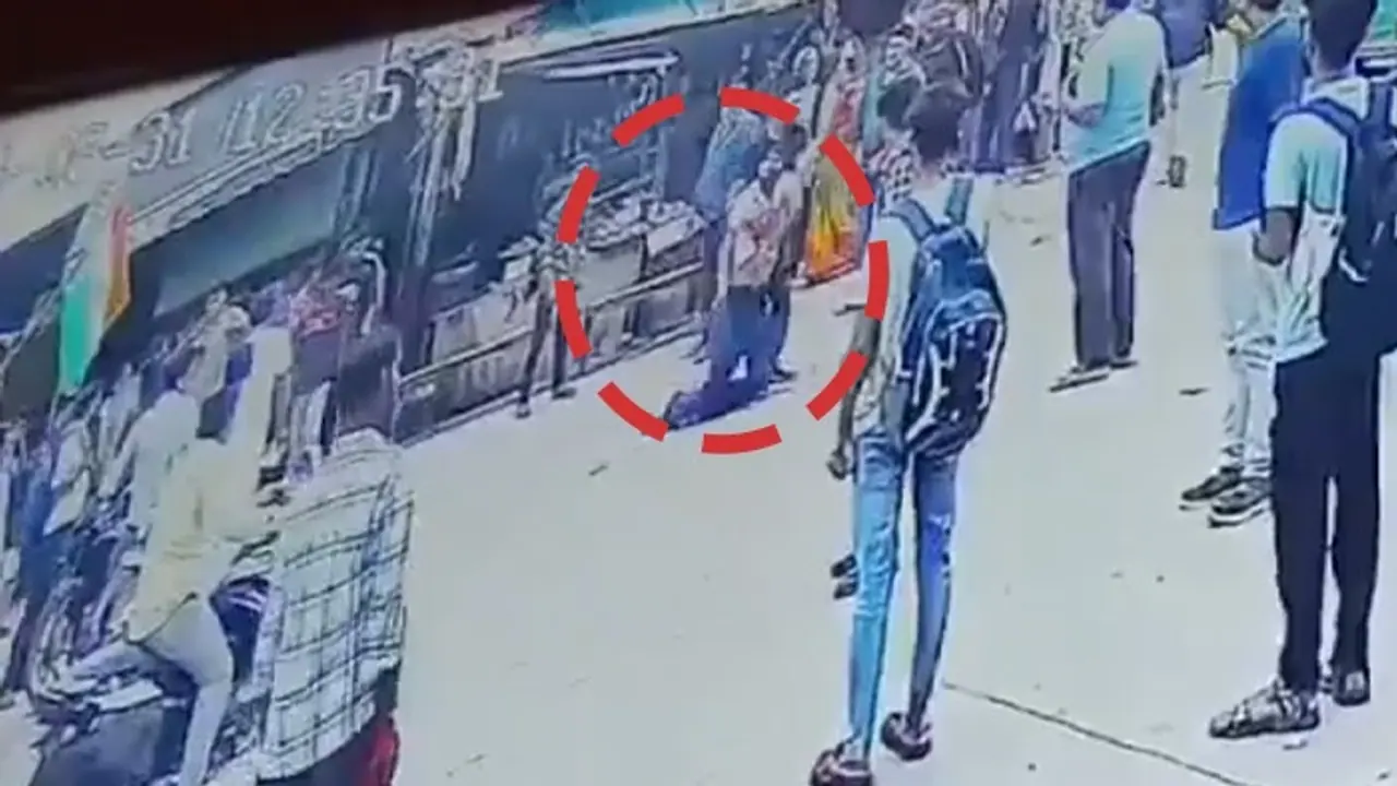 Man stabs brother in law 8 times after eating Maggi outside Etawah station, CCTV shows dragging body (WATCH)