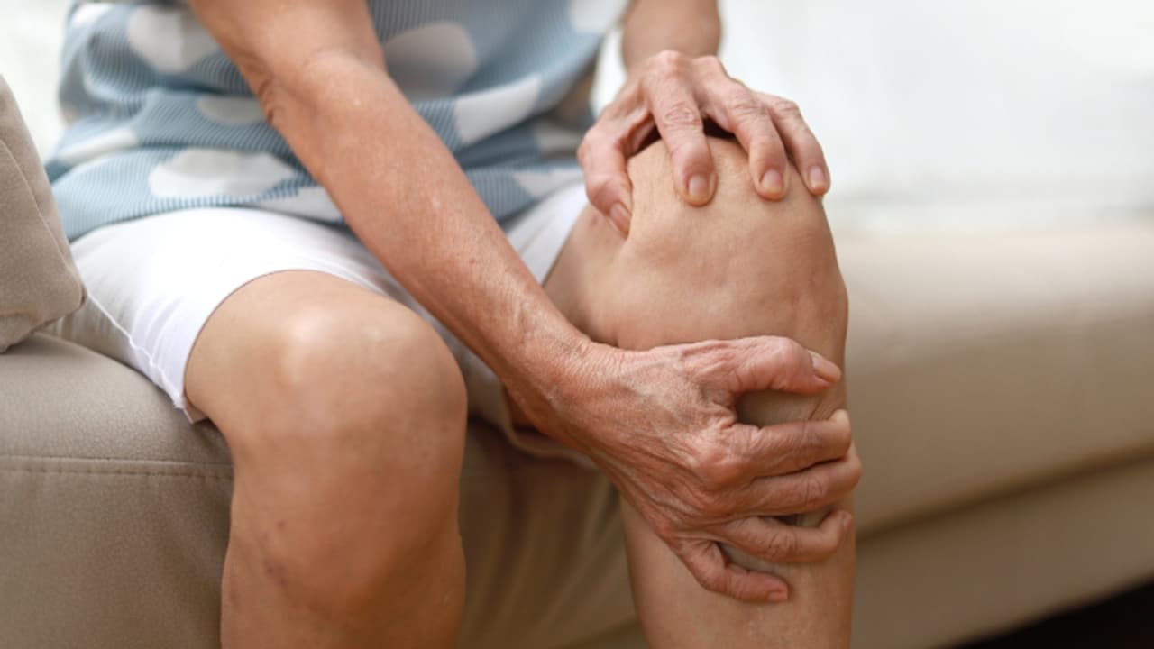 സന്ധിവാതമുള്ളവര് കഴിക്കേണ്ട പത്ത് ആന്റി ഇൻഫ്ലമേറ്ററി ഭക്ഷണങ്ങൾ സന്ധിവാതമുള്ളവര് കഴിക്കേണ്ട പത്ത് ആന്റി ഇൻഫ്ലമേറ്ററി ഭക്ഷണങ്ങൾ