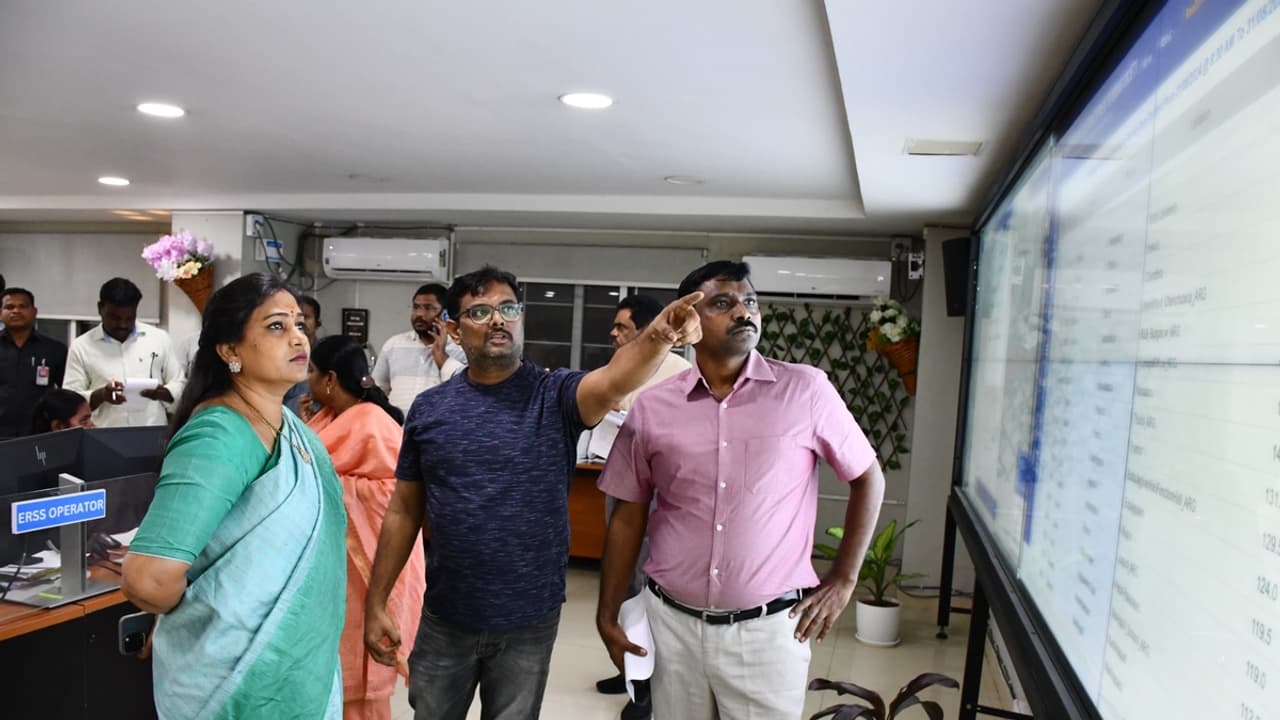 Heavy Rains in Andhra Pradesh, Telangana: Check emergency contact numbers and relief updates Heavy Rains in Andhra Pradesh, Telangana: Check emergency contact numbers and relief updates