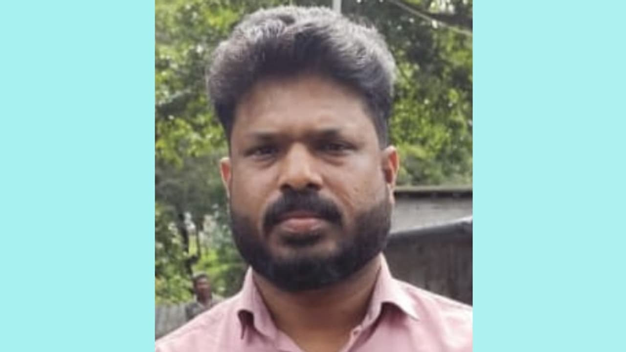 30 കിലോ കഞ്ചാവ് കടത്തിയ കേസില് ഒളിവില് കഴിഞ്ഞ പ്രതി കഞ്ചാവുമായി പിടിയില് 30 കിലോ കഞ്ചാവ് കടത്തിയ കേസില് ഒളിവില് കഴിഞ്ഞ പ്രതി കഞ്ചാവുമായി പിടിയില്