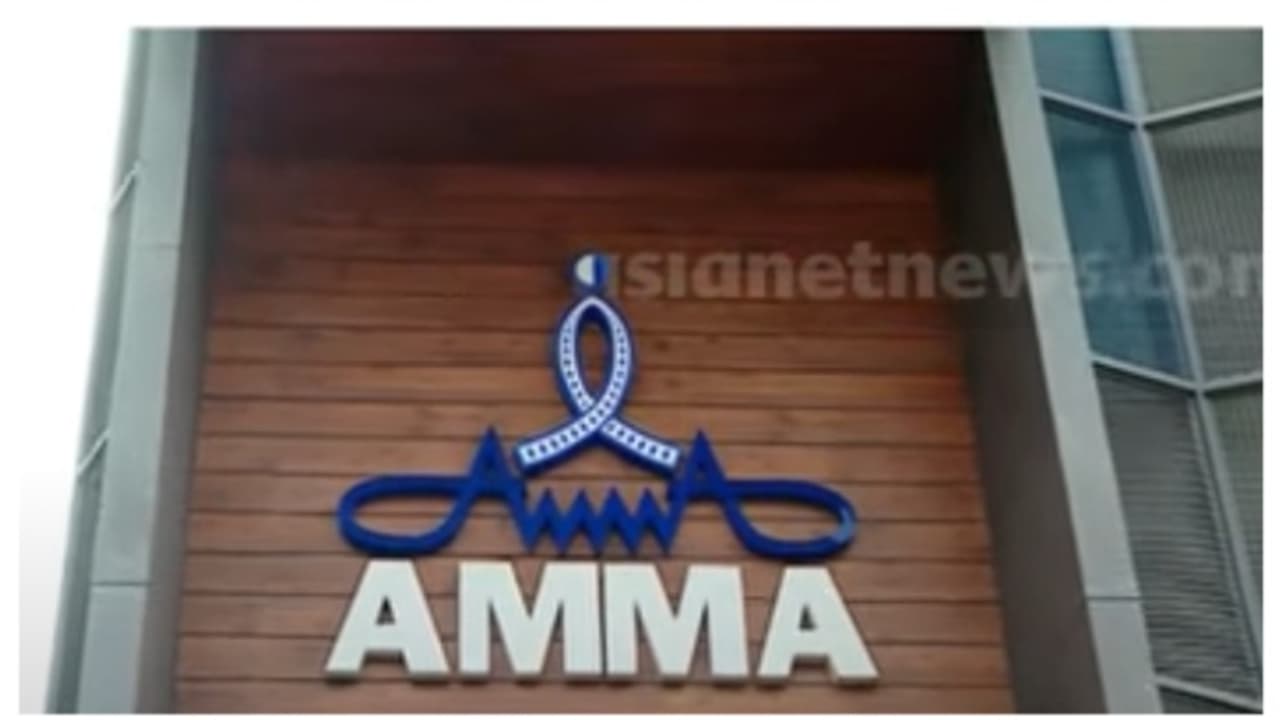 ട്രേഡ് യൂണിയന് ഉണ്ടാക്കണം 'അമ്മയിലെ' ഒരു വിഭാഗം നീക്കം നടത്തുന്നു; വെളിപ്പെടുത്തല് ട്രേഡ് യൂണിയന് ഉണ്ടാക്കണം 'അമ്മയിലെ' ഒരു വിഭാഗം നീക്കം നടത്തുന്നു; വെളിപ്പെടുത്തല്