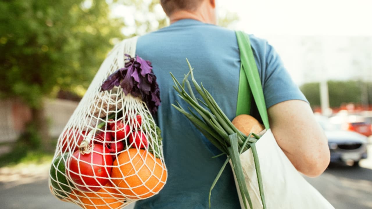 Health Tips: ക്യാന്സര് സാധ്യത കുറയ്ക്കാന് സഹായിക്കുന്ന പഴങ്ങളും പച്ചക്കറികളും Health Tips: ക്യാന്സര് സാധ്യത കുറയ്ക്കാന് സഹായിക്കുന്ന പഴങ്ങളും പച്ചക്കറികളും