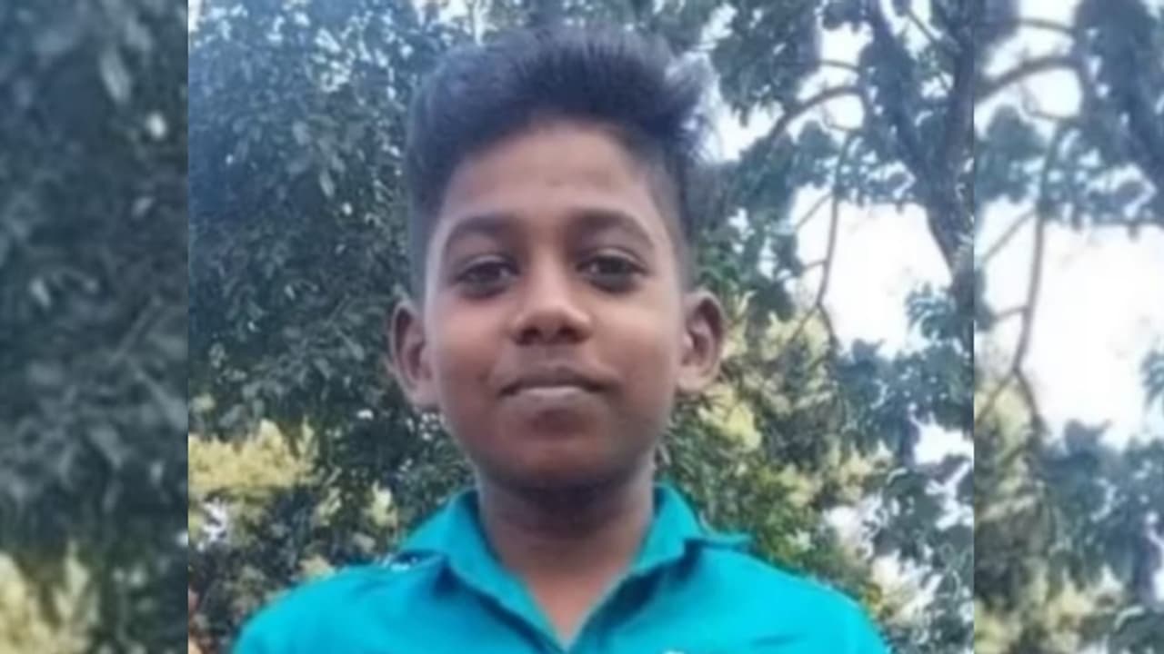 പാമ്പ് കടിച്ചത് അറിഞ്ഞില്ല, കാലിലെ നീര് വീണു പരിക്കേറ്റെന്ന് കരുതി; വണ്ടിപ്പെരിയാറിൽ ആറാം ക്ലാസുകാരൻ മരിച്ചു