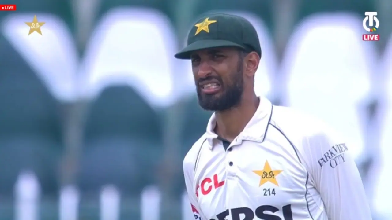 നാട്ടിൽ അവസാനം ജയിച്ചത് 1303 ദിവസം മുമ്പ്, ബംഗ്ലാദേശിനെതിരായ തോല്വി; നാണക്കേടിന്റെ പടുകുഴിയില് പാകിസ്ഥാൻ നാട്ടിൽ അവസാനം ജയിച്ചത് 1303 ദിവസം മുമ്പ്, ബംഗ്ലാദേശിനെതിരായ തോല്വി; നാണക്കേടിന്റെ പടുകുഴിയില് പാകിസ്ഥാൻ