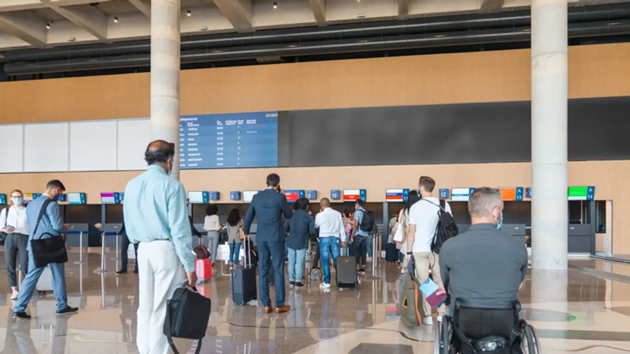 Indians flying abroad more often, rise in 2 or more international trips by 32%: MakeMyTrip report